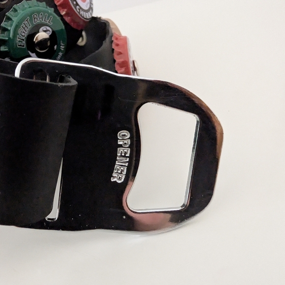 Littlearth Bottle Cap Belt - Picture 4 of 6